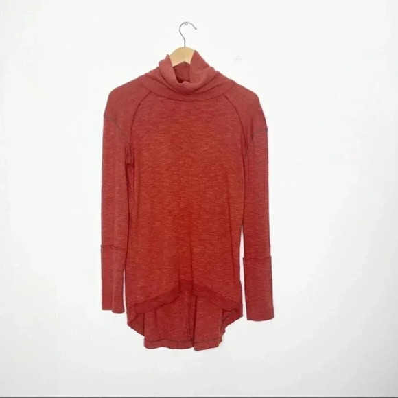 WE THE FREE Gray Thermal Turtleneck Split Back Size Small - Picture 2 of 6